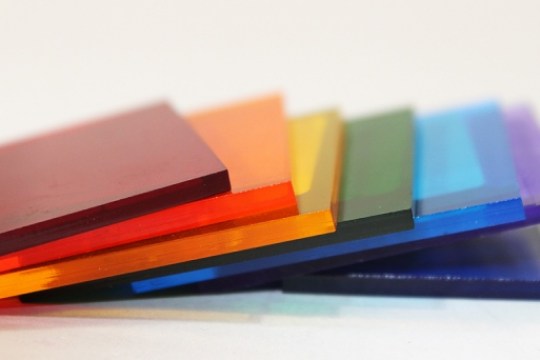 Монолитный поликарбонат - фото